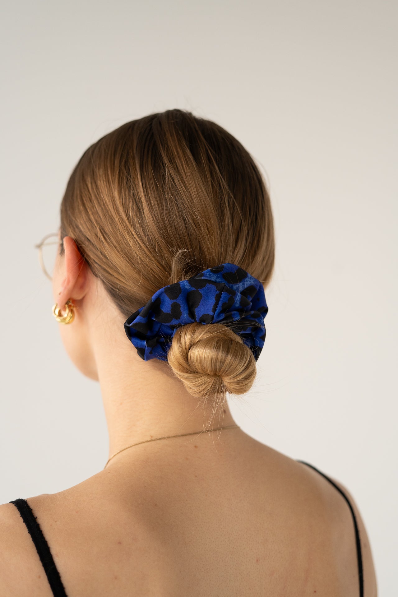 Scrunchie - granatowa pantera